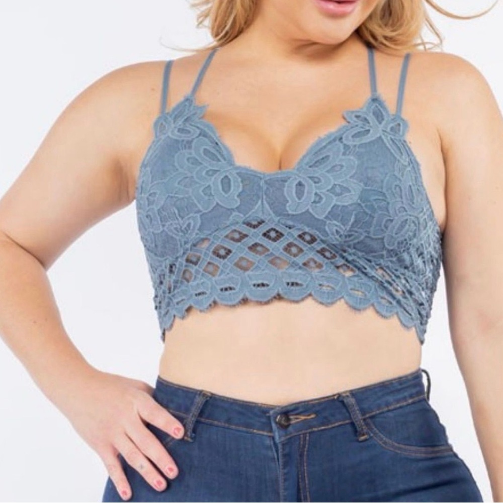 Elegant Crochet Black Lace Bralette NWT plus size - Picture 3 of 4